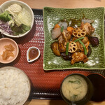 Ootoya - 鶏と野菜の黒酢あん定食(ご飯大盛り) ¥1,010-(税込)
                        ※定食¥980-＋大盛りご飯(300g)¥30-