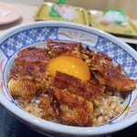 Sumibiyaki Unagino Unaki - 卵黄からめたうな丼は絶品