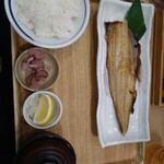 Tsukiji Shokudou Genchan - 縞ホッケ定食