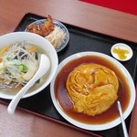 台湾料理 四季紅 - 料理写真:野菜ラーメンセット（天津飯）