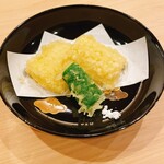 すし処 睦月 - とうもろこしの天ぷら、万願寺唐辛子