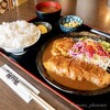 Suteki & Tonkatsu Koube Ya - とんかつ＋ハンバーグ定食。