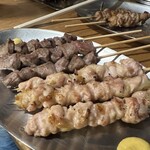 串カツの中村屋 - 砂肝(ズリ)150円×3串、せせり 170円×3串