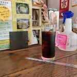 Tatte Nomu Okada - ランチ13時以降：アイスコーヒーかアイスティーのサービス。