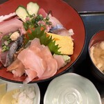 庄や - 自慢の海鮮丼