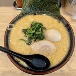 横浜家系ラーメン 龍馬家 - 料理写真: