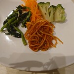 Koube Kukku Warudo Byuffe - 野菜とパスタ