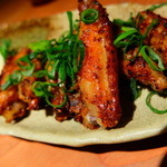 コーレーグースーの鶏。