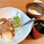 肉バル SHOUTAIAN - 飲めるハンバーグ　燻製醤油温玉付き　ライス小^ - ^