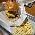 TEN FINGERS BURGER - 