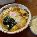 らうめん処 やまうり - 中華そば　こってり（鶏油）