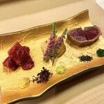 鮨 冨味 - 刺身3点盛り　鯨尾の身　つぶ貝　鰹漬け揚げ