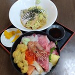 Sumire - 本日の海鮮丼+ウニ　冷やしラーメン