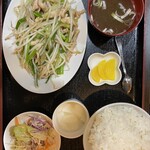 中華料理 特味 - にら肉定食