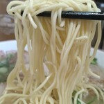 江ちゃんラーメン - 麺リフト♪