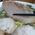 江ちゃんラーメン - チャーシューリフト♪