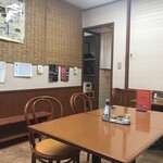 盛京亭 - テーブル席