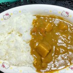レストラン雪河亭 - 過去に頂いたキティちゃんのカレー皿で❣（ぶっちゃけ、このカレー皿しか無い！笑）