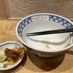 海鮮丼の駅前 - 