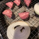 脇田屋 - タン焼くよー 玉ねぎも甘い