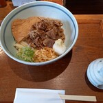 増田うどん - ぶっかけ肉うどん+キツネ