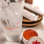 味な店 マンパイン - 酎ハイで開始！お通しは:いくら鬼おろし♪洒落ておる！