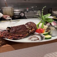 魚タリアン YO - 本日の食材をはじめに見せてくれます^_^