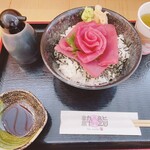 氷見海鮮丼 粋鮨 - 料理写真: