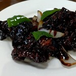 中華ダイニング 笑 - 鶏肉の黒酢炒め　850円