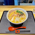 超純水採麺 天国屋 - 「地鶏飛び魚煮干しパイタンらーめん」¥1,300＋「鶏ワンタン（3ケ）」¥300