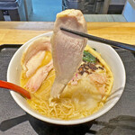 超純水採麺 天国屋 - 鶏胸肉チャーシュー