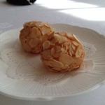 家全七福酒家 SEVENTH SON RESTAURANT - 2013年9月スライスアーモンドが周りにイッパイ！