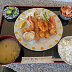 Uminoie Uokura - ミックスフライ定食
