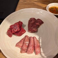 炭火焼肉ホルモン うしごろ 中目黒店 - 