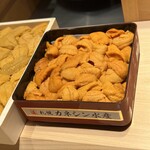 すが弥 - 全道から集まるので具体的な産地は不明ですが、北海道産のバフンウニ