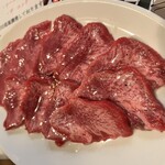 焼肉うしやのせがれ - 薄切りたん