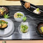 Onyado Kawasemi - 前菜ー岩牡蠣、スズキの昆布締め、ゴーヤのムース、タコとマッシュポテト、トリュフ蓮根サンド、枝豆、あゆの南蛮漬け