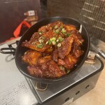 赤坂韓国料理・焼肉 兄夫食堂 - 辛いザムギョプサル