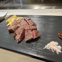 鉄板焼 ステーキ 北野坂 - 