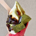 あづみの茶 胡蝶庵 - 和っふるソフト・抹茶わらびもち(¥594)