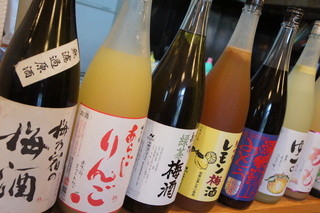 Sushi Izakaya Kamakura - 果実酒も各種取り揃えています