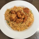 コチン ニヴァース - チキンシズワンフライドライス