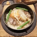 釜めし菜時記 菜つ屋 - イベリコ豚と玉葱の釜めし◎