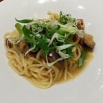 Trattoria humming bird - 豚肉と茄子の和風パスタ(生姜風味)