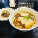 Rokkumbirisupawan - 尼ロック＆ホルモン丼