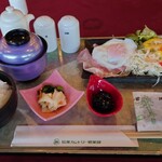 信楽カントリー倶楽部 杉山コース レストラン - 