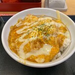 Nakau - 7種のチーズ親子丼！