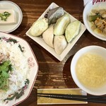 PAIRON - 四大餃子定食(鶏肉飯セット)ライス大盛り