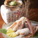 季節料理と和み酒 十二の月 - ズワイ蟹のお刺身はプリプリで甘くとても美味