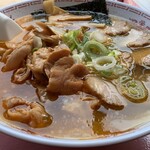 屋台ラーメン かわしま - 料理写真:ホルモンラーメン¥850